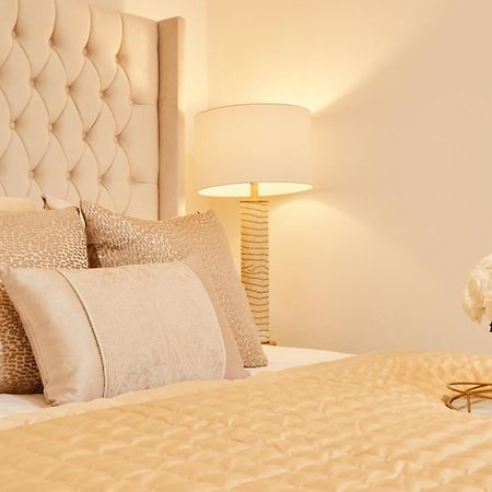 King Deluxe City Apt Large Balcony& Free Parking! Leeds (West Yorkshire) Exterior foto