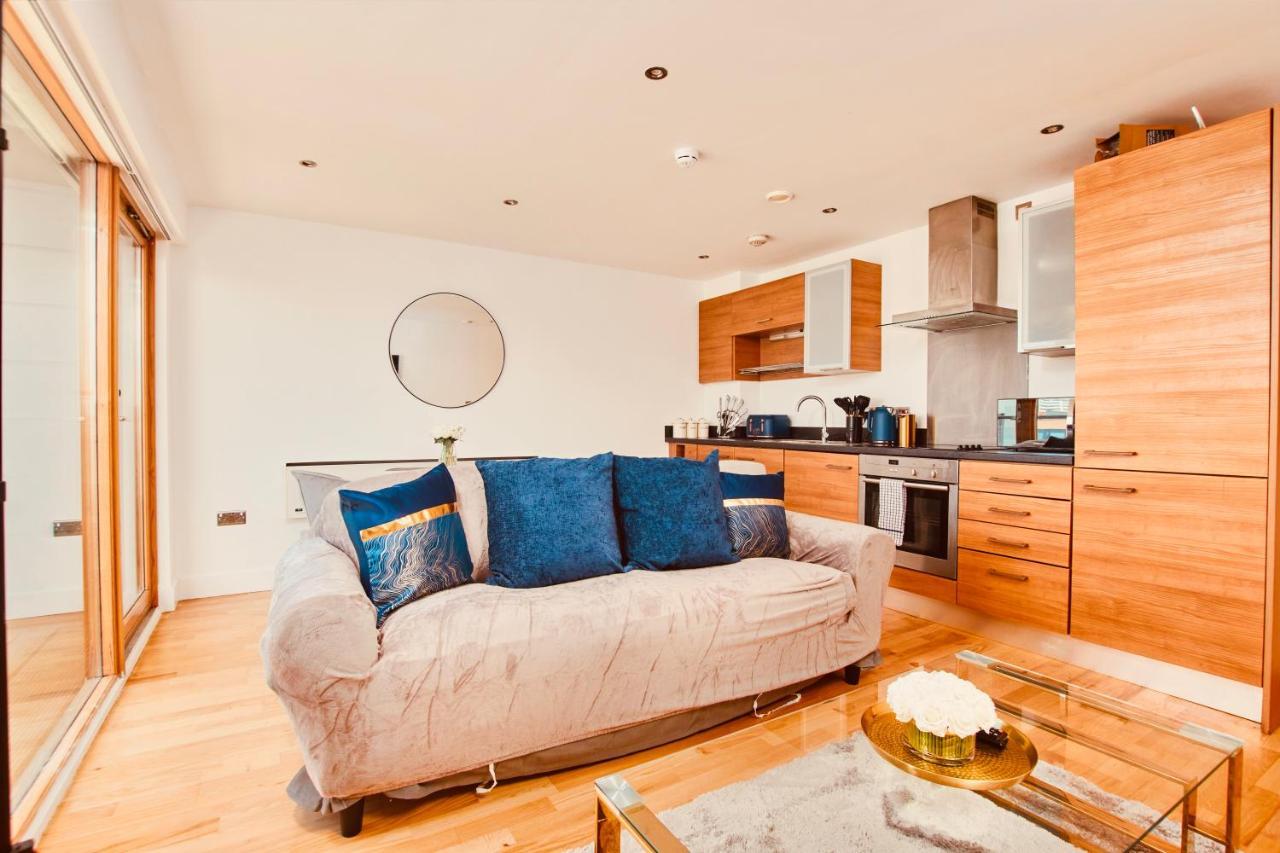 King Deluxe City Apt Large Balcony& Free Parking! Leeds (West Yorkshire) Exterior foto