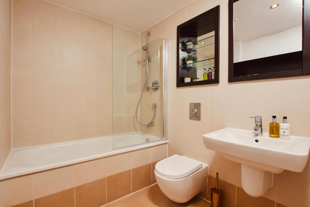 King Deluxe City Apt Large Balcony& Free Parking! Leeds (West Yorkshire) Exterior foto